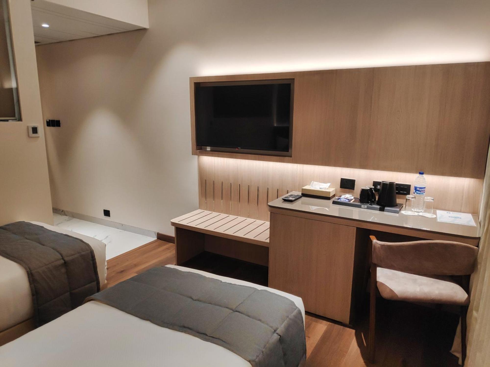 Maxxvalue Hotel Midc - Andheri Βομβάη Εξωτερικό φωτογραφία